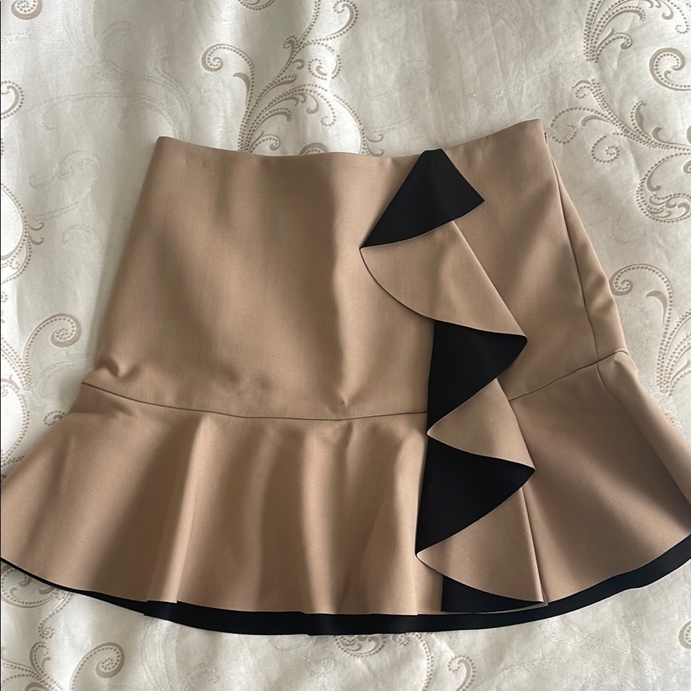 Club Monaco Tan and Black Asymmetrical Mini Skirt
